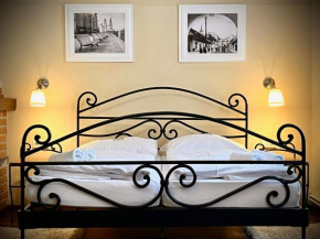 Antonio Old Town Residence